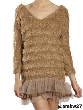 NWT Ryu Long V-neck Sweater w/ Tulle & Chiffon Ruffle Hem Dolman Sleeves